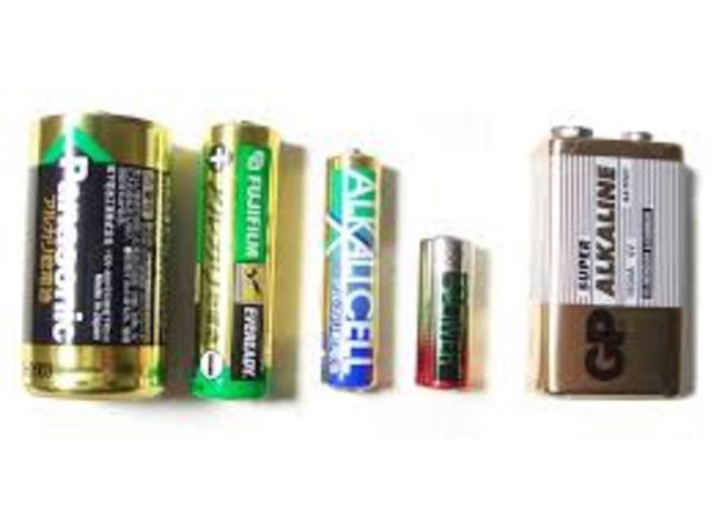 Invention of Alkaline Battery