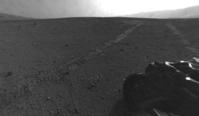 Curiosity heads East