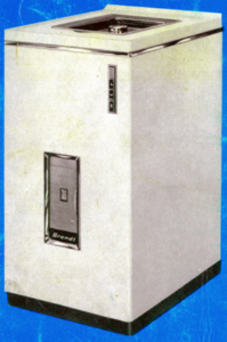 la première machine a laver semi automatique.