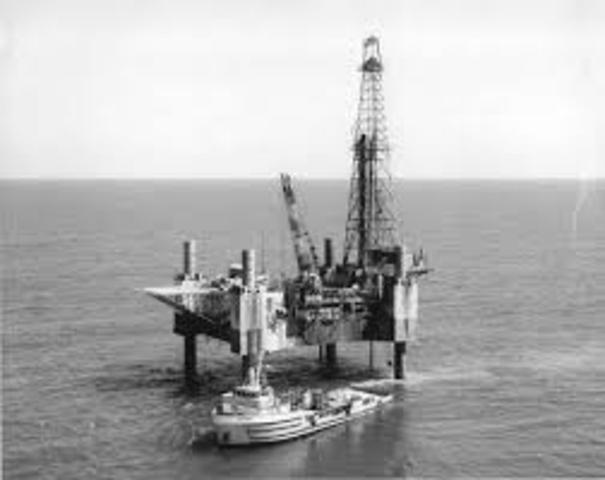 Offshore oil well