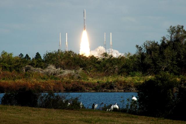 New Horizon launches to Pluto