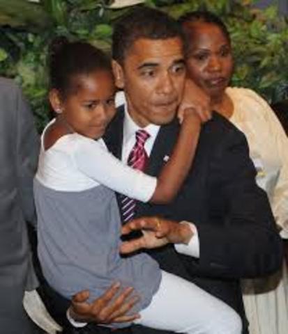 Barack Obama's daughter, Natasha Obama, was born. She is often called Sasha