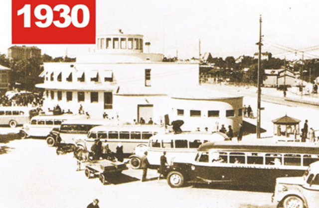 Kun kaikki tarkoituksenmukainen oli kaunista -kankaissakin