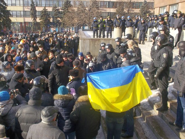 48 майдановцев судили