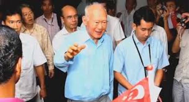 Prime Minister Lee Kuan Yew visited New Town Secondary School