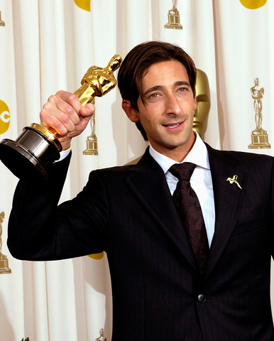 Adrien Brody por "El pianista"