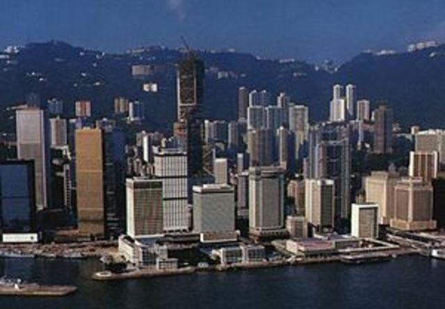 Waves of policy change and mass migrations