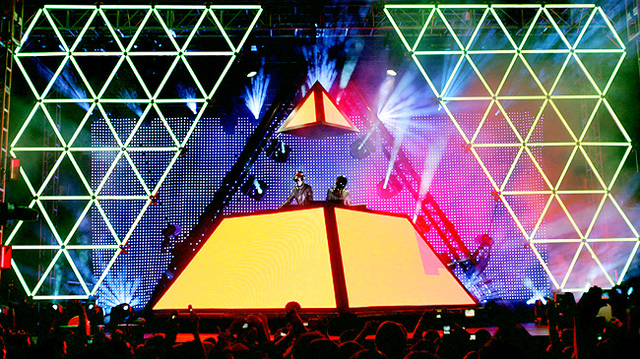 Alive 2007