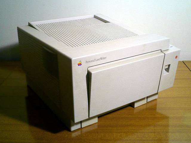 The Apple Scribe Printer comes out.