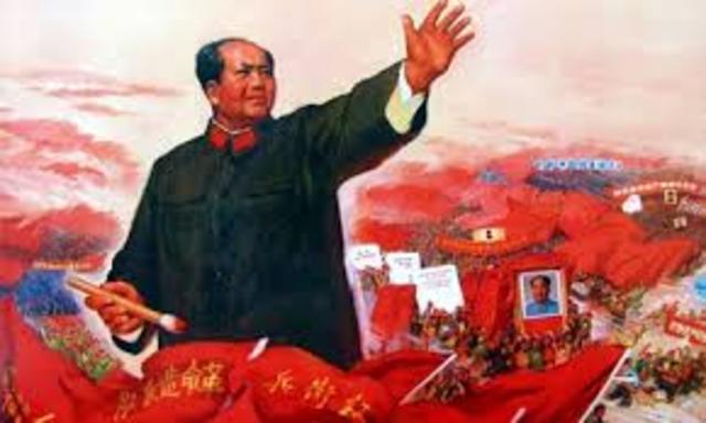 Mao Zedong heads Long March
