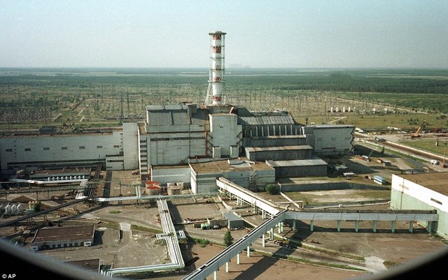 Chernobyl plant: End of construction; beginning of operations