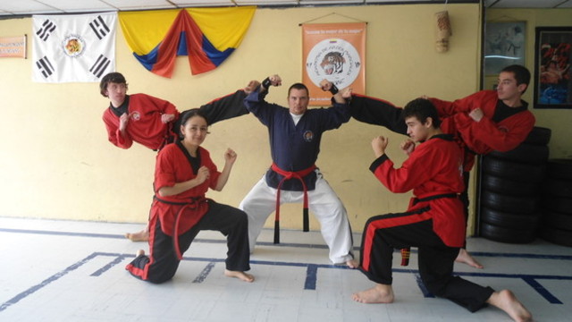 Lema de la Academia El Tigre