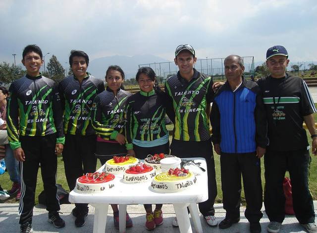 profesor de "talento en linea"