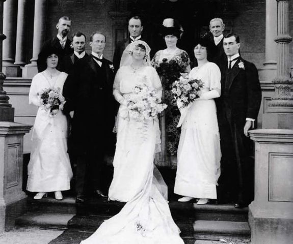 Douglas Mawson Marries Paquita Delprat.