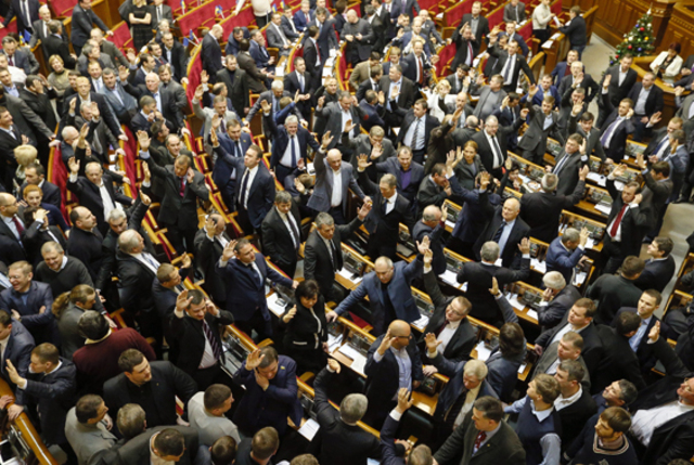 Янукович подписал законы призваные уничтожить гражданское общество.