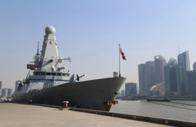 HMS Daring arrives in Shanghai