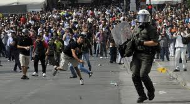 Greeks riot in streets in protest of Government