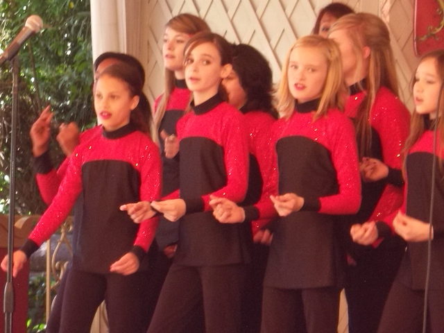 Disneyland Performance w/Sing & Stomp Crew