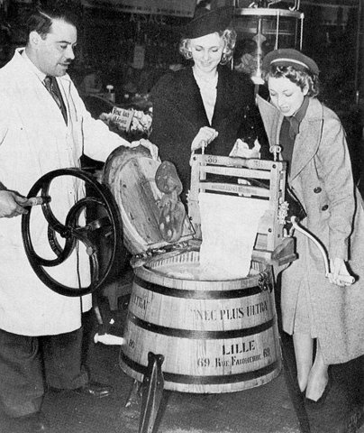 La première machine à laver