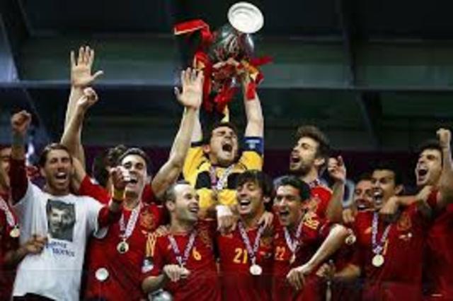 2ª vez España Campeona de Europa de Fútbol consecutivamente
