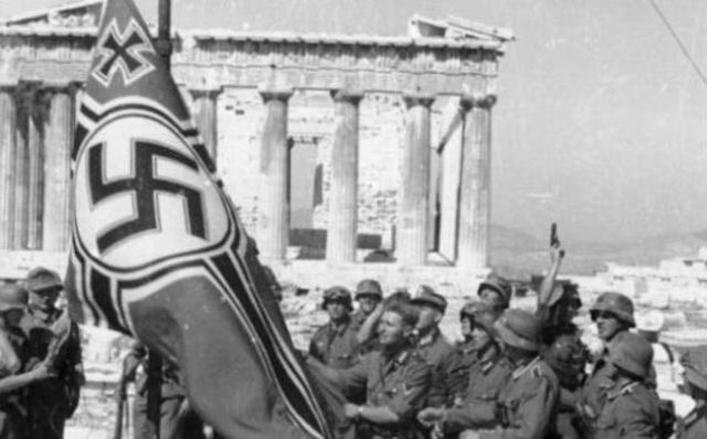 Η Γερμανία εισβάλλει στην Ελλάδα
