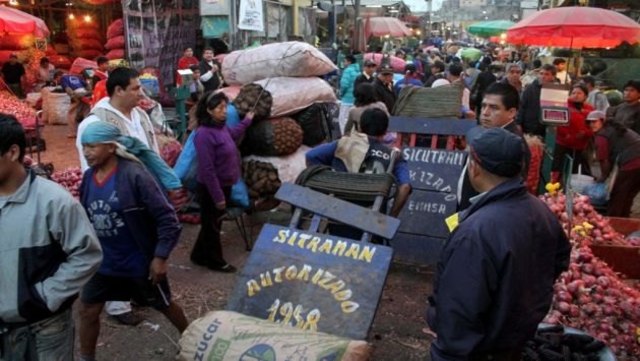 Aumentan los comerciantes que trabajan en La Parada
