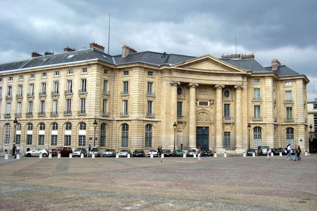 ORIGENES DE LA UNIVERSIDAD