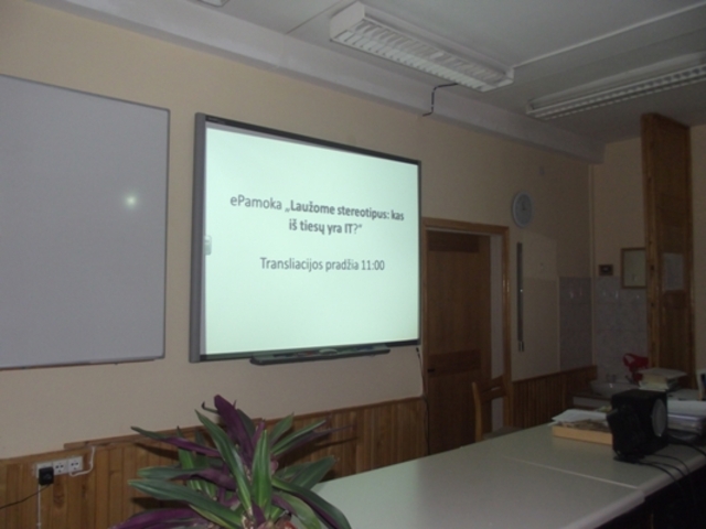 E-pamoką „Laužome stereotipus: kas iš tiesų yra IT?"