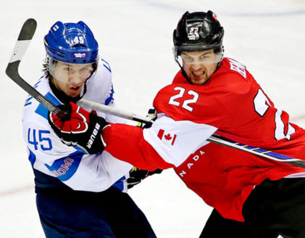 Jamie Benn recivoi un penaltie pour bout de bois haut