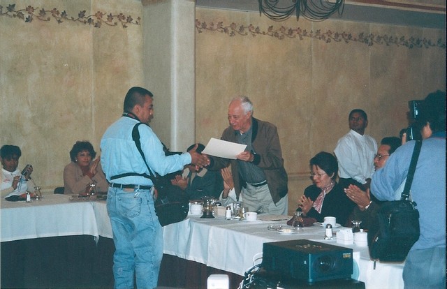 Reconocimiento a los medios con causa