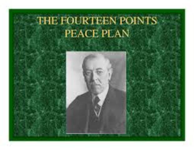 Woodrow Wilson reveals "Fourteen Points" for peace