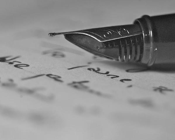 Se oferta la primera clase por correspondencia