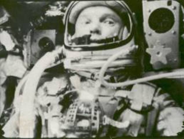 John Glenn in the Frendship 7