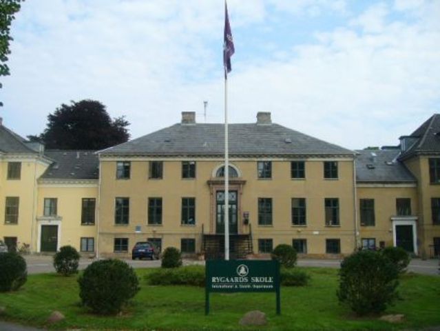 Mønts første skoledag