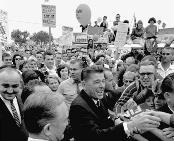 Ronald Reagan campaigns for political friends