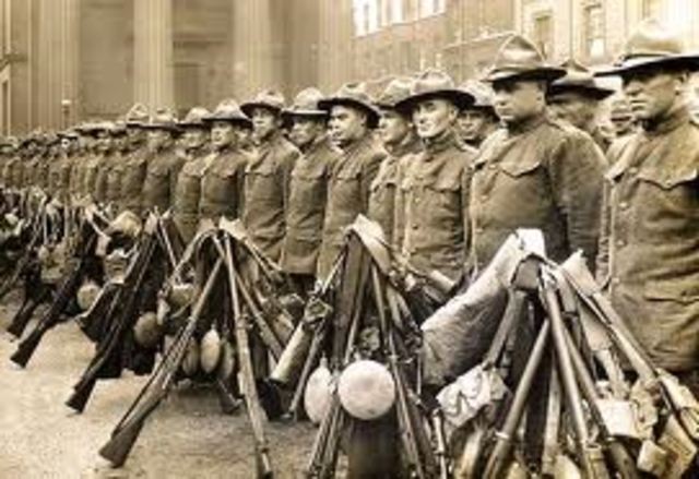 America troops land in France