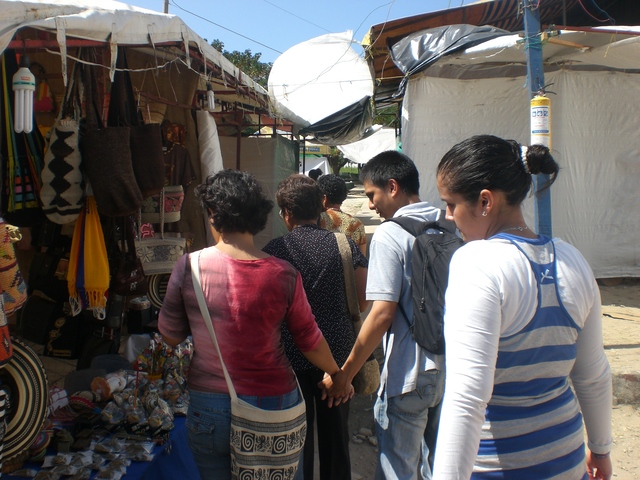 Comprando artesanías