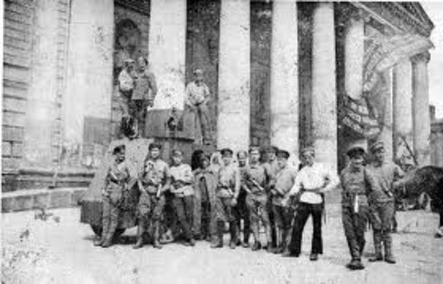 Revolts and Creation of "Bolshevik Red Gaurds"