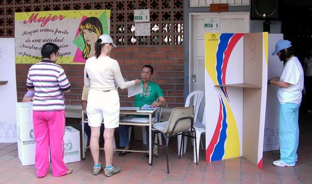 Inicia inscripción de ciudadanos para votar