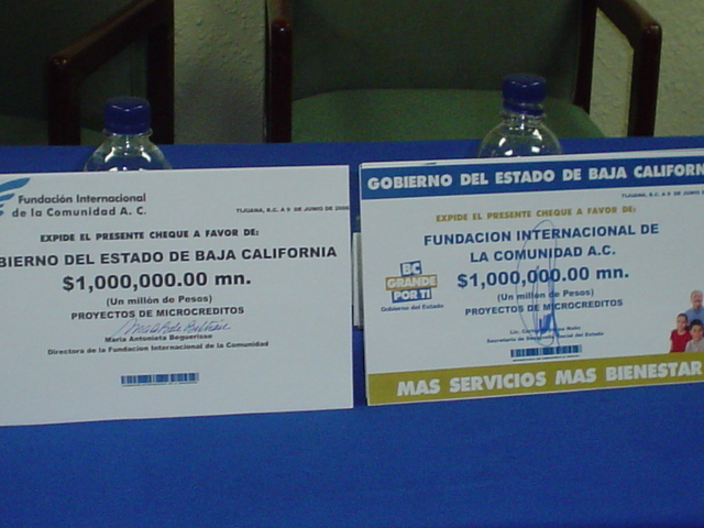 Se abre fondo Microcrérditos