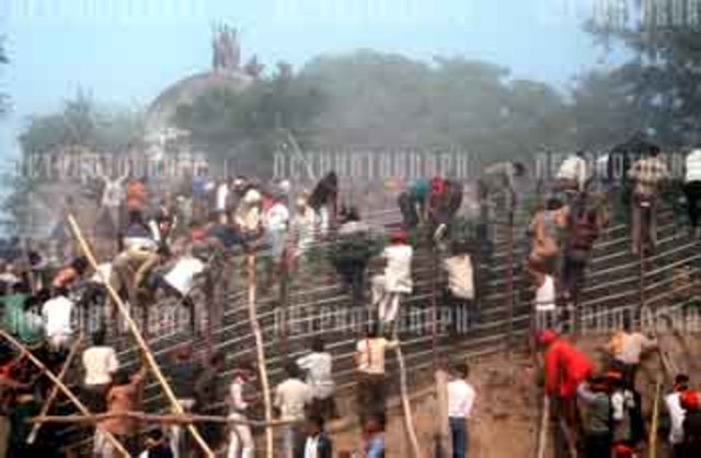 India - Hindu extremists demolish mosque in Ayodhya