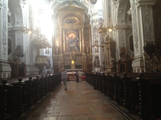 Alexandra marries Kost Melnyk in Vienna