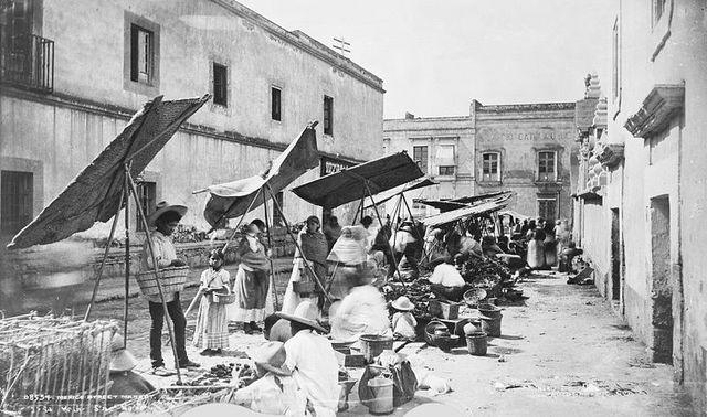 Street market in 1885