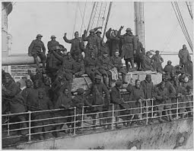 American troops land in France