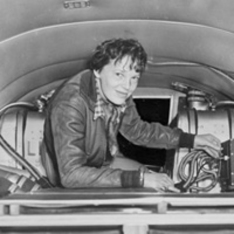 Amelia Earhart Flew Solo Accross the Atlantic