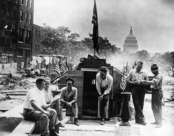 Veterans Leave Portland, Orgeon