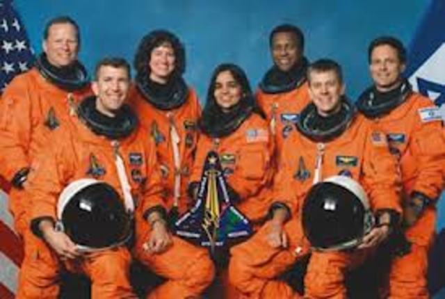 Space Shuttle Columbia disintegrates