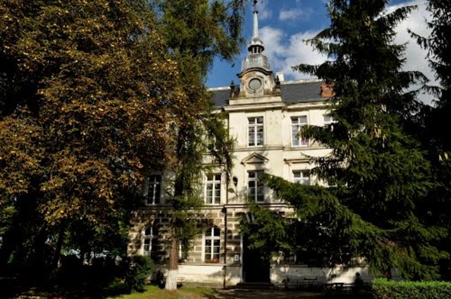 Entered Wahlstatt Cadet School in Berlin