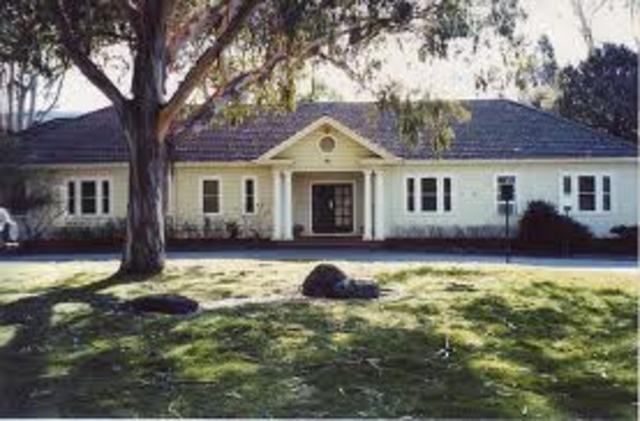 Canberra has a population of 15,000