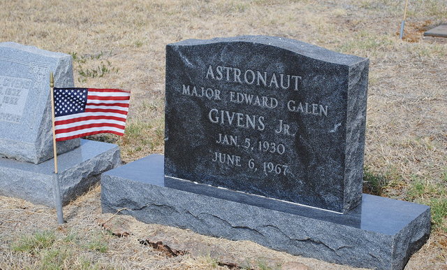 Astronaut Edward Givens Killed in Automobile Accident